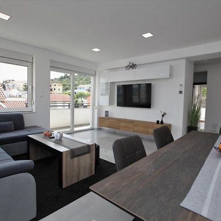 Apartmani Ive Trogir Eksteriør bilde