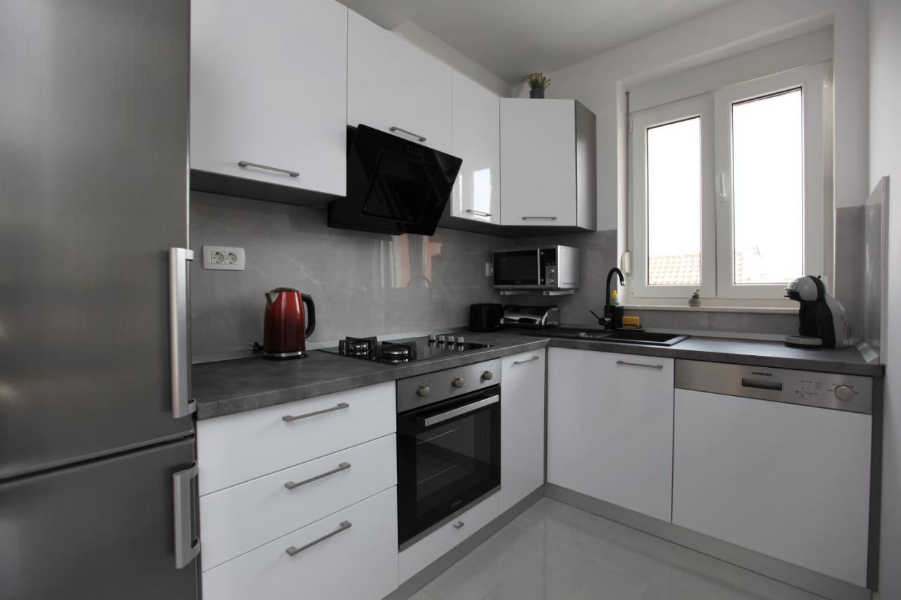 Apartmani Ive Trogir Eksteriør bilde