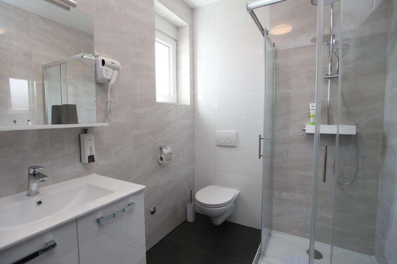 Apartmani Ive Trogir Eksteriør bilde