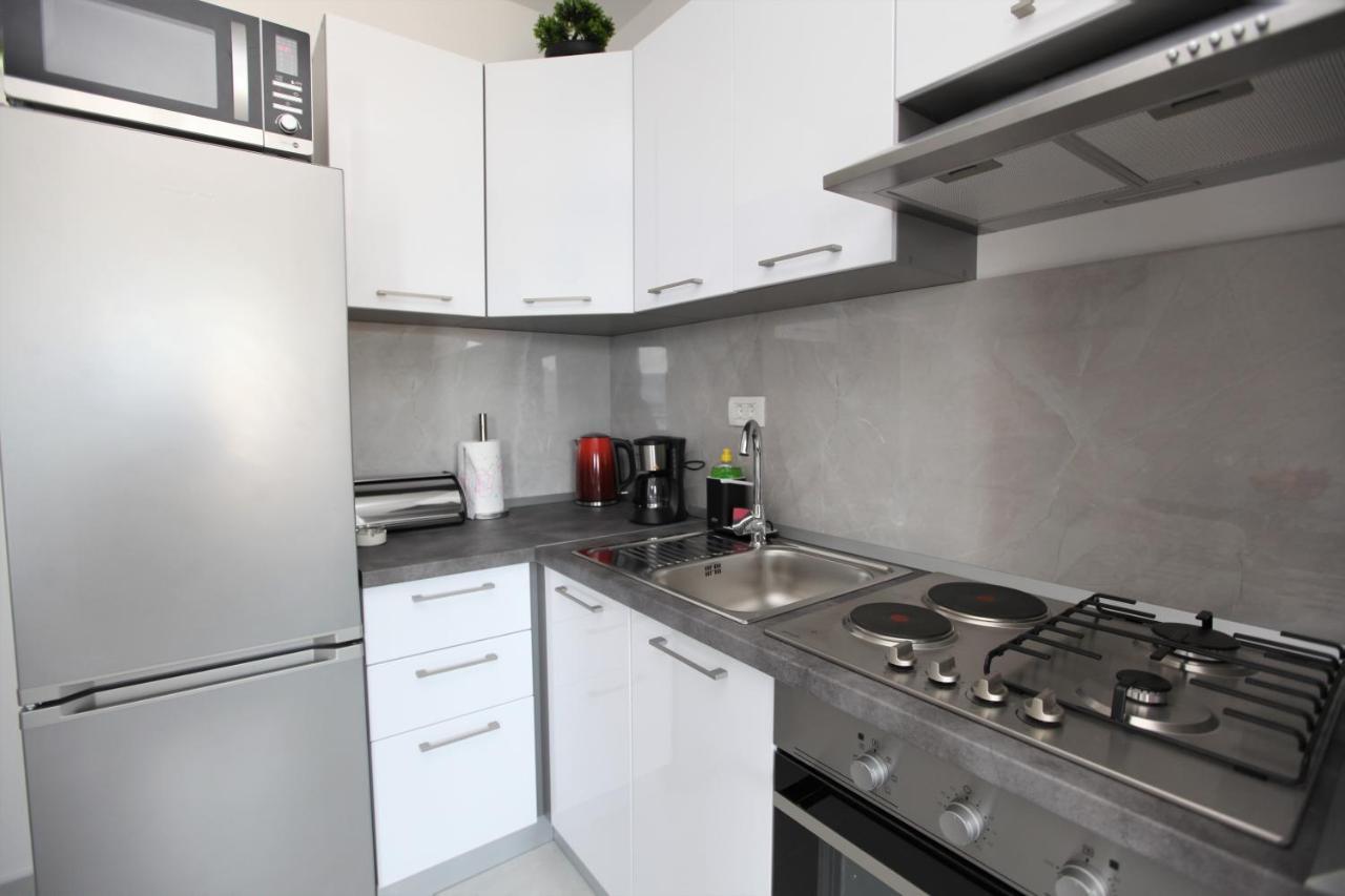 Apartmani Ive Trogir Eksteriør bilde